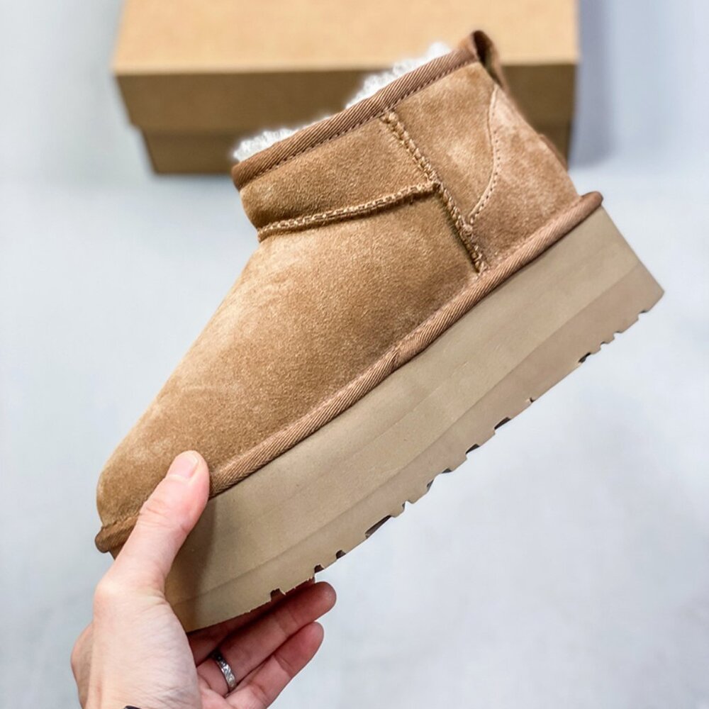 UGG Wmns Classic Ultra Mini Platform Boot Chestnut - Picture 3 of 6